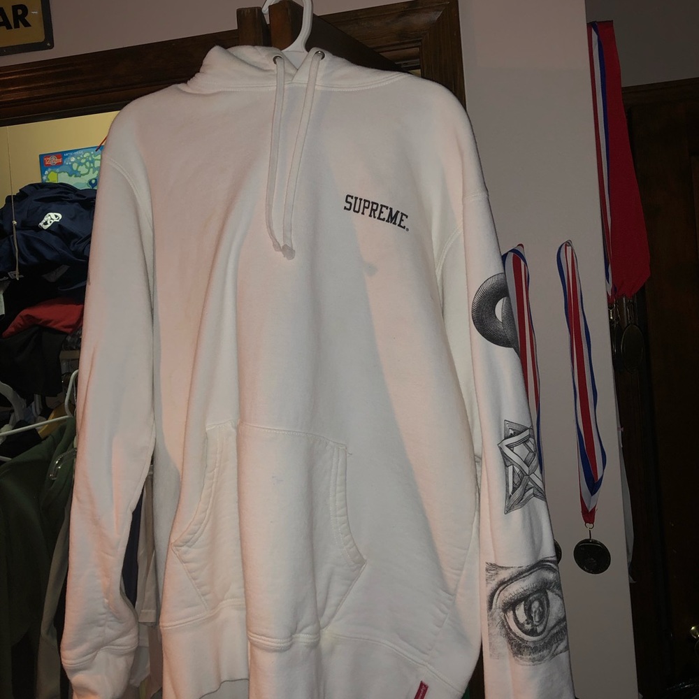 Supreme Hoodie